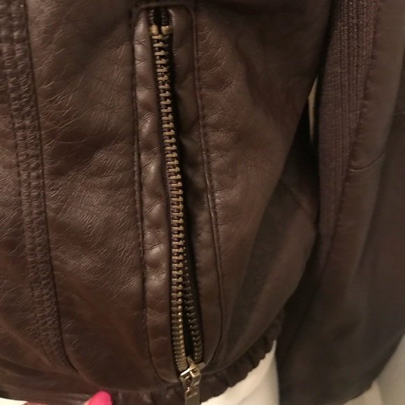 Soft leather jacket - Picture 5 of 8